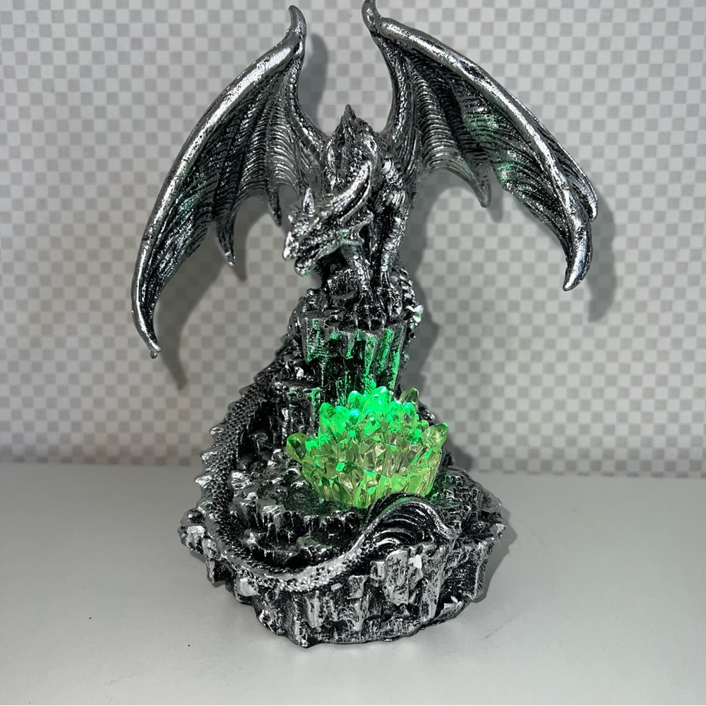 New Pewter Armored Guardian Dragon Sculpture LED Ight Up 7.5X 5.5X5.5 - Picture 6 of 12